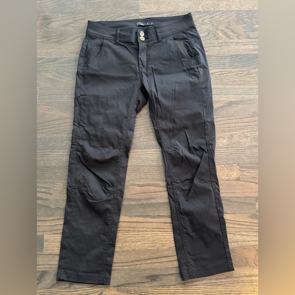 Prana Pants - Prana Black outdoor hiking activewear pant. Size 6/27” inseam